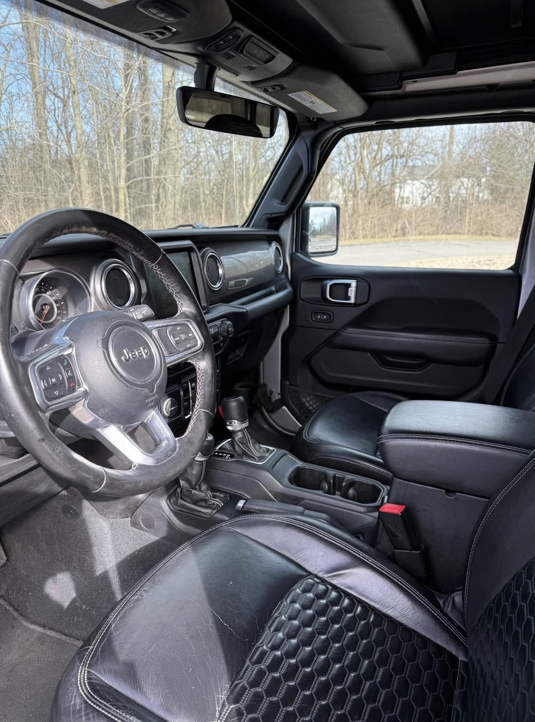 Used 2020 Jeep Wrangler Unlimited Sahara AWD/4WD image 10