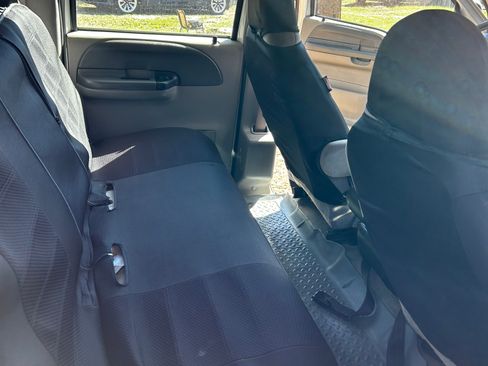 Used 2001 Ford F350 2WD Crew Cab Super Duty image 24