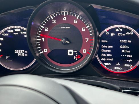 Used 2022 Porsche Panamera 4S w/ Premium Package image 15