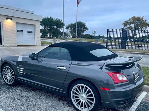 Used 2005 Chrysler Crossfire SRT-6 image 6