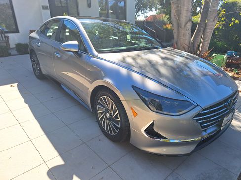 Used 2021 Hyundai Sonata Limited image 4