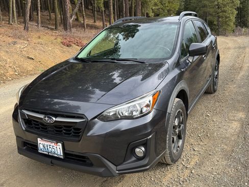 Used 2018 Subaru Crosstrek 2.0i Premium image 4