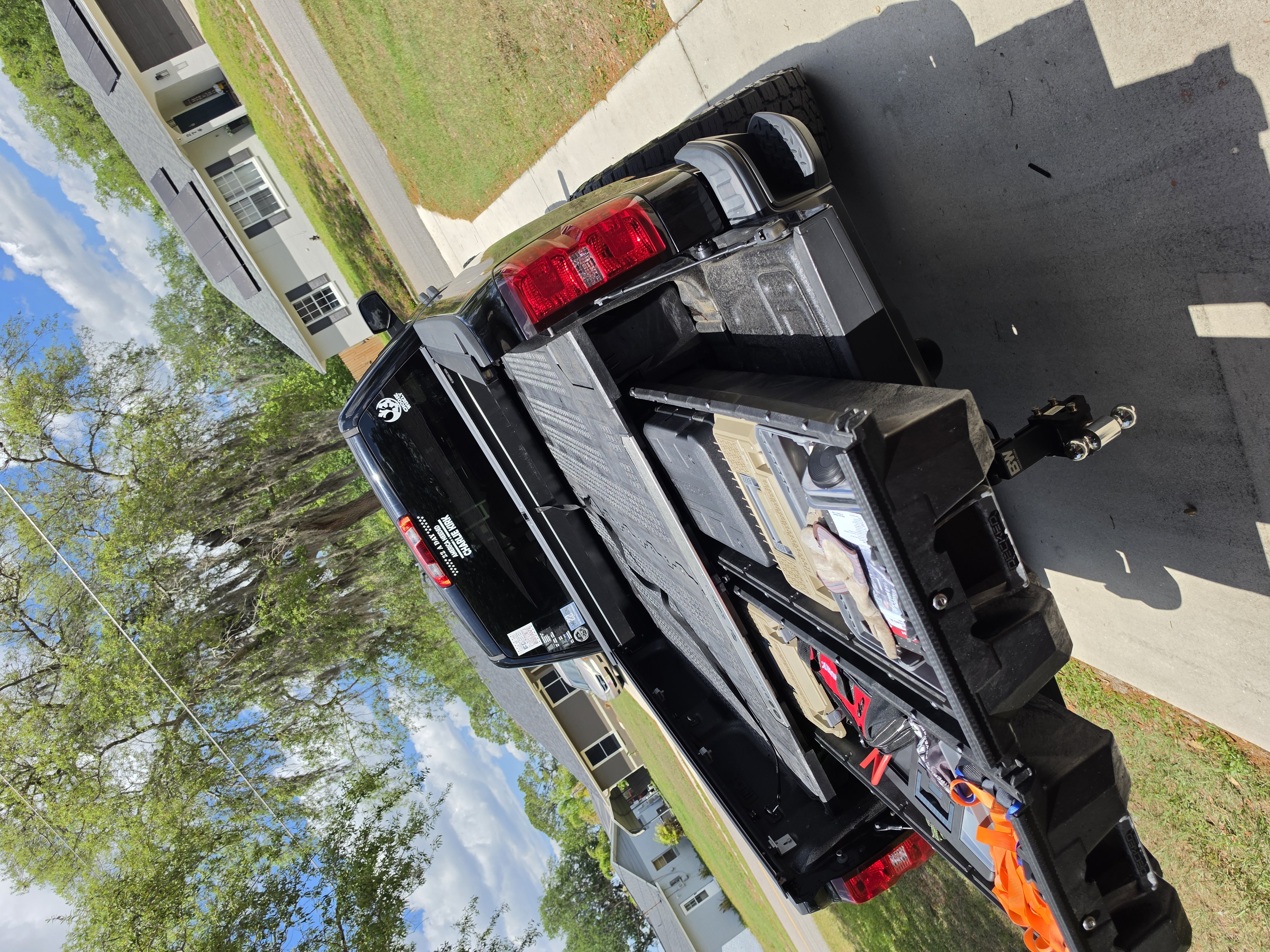 Used 2018 Chevrolet Silverado 1500 W/T w/ Black Out Edition AWD/4WD image 6