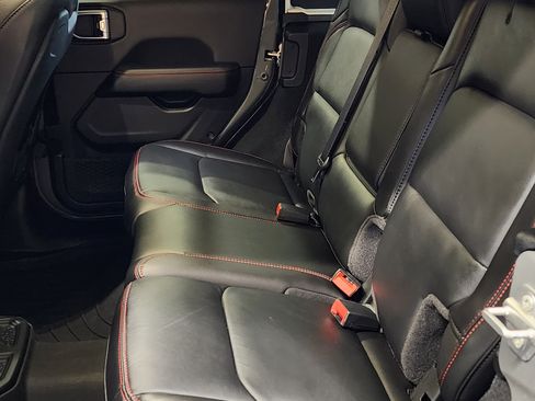 Used 2022 Jeep Wrangler Unlimited Rubicon w/ LED Lighting Group image 12