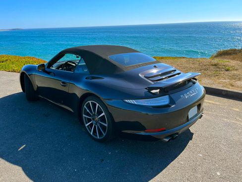 Used 2014 Porsche 911 Carrera S image 2