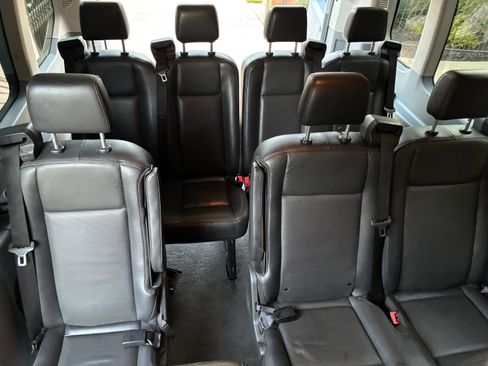 Used 2019 Ford Transit 350 XLT RWD image 18