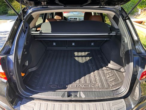 Used 2019 Subaru Outback 3.6R Touring w/ Popular Package #3A image 9