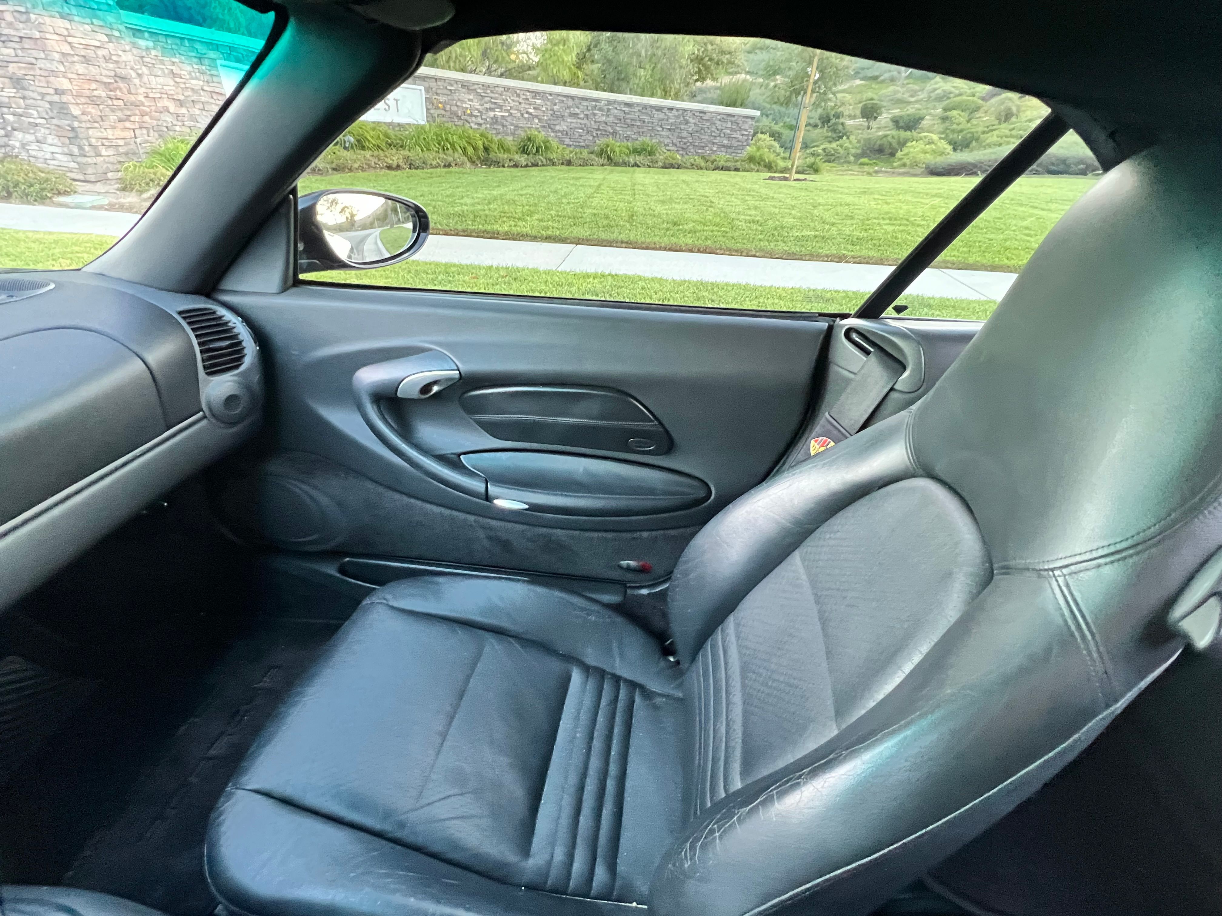 Used 1999 Porsche 911 Cabriolet image 11