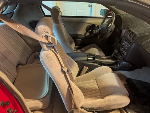 Used 1997 Pontiac Firebird Formula w/ Opt Pkg image 10