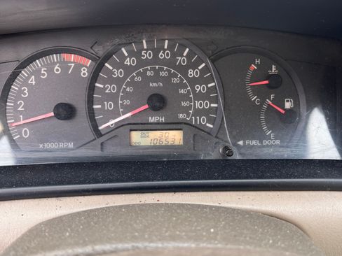 Used 2005 Toyota Corolla CE image 10