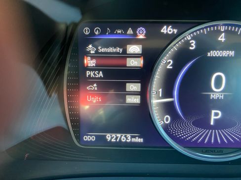 Used 2019 Lexus ES 350 350 Sedan 4D w/ Premium Package image 4