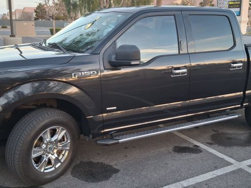 Used 2015 Ford F150 XLT w/ Equipment Group 301A Mid image 6