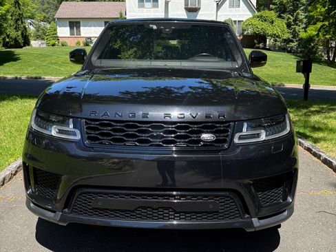 Used 2021 Land Rover Range Rover Sport SE AWD/4WD image 2
