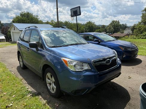 Used 2015 Subaru Forester 2.5i Premium w/ All-Weather Package AWD/4WD image 4