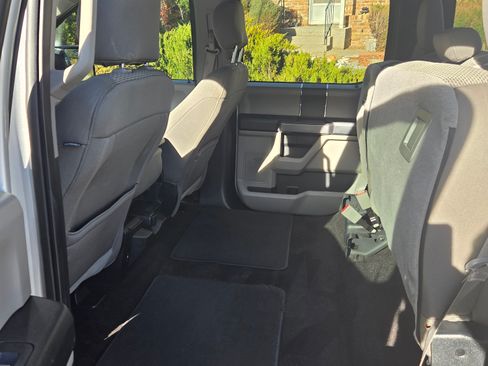 Used 2018 Ford F150 XLT image 14