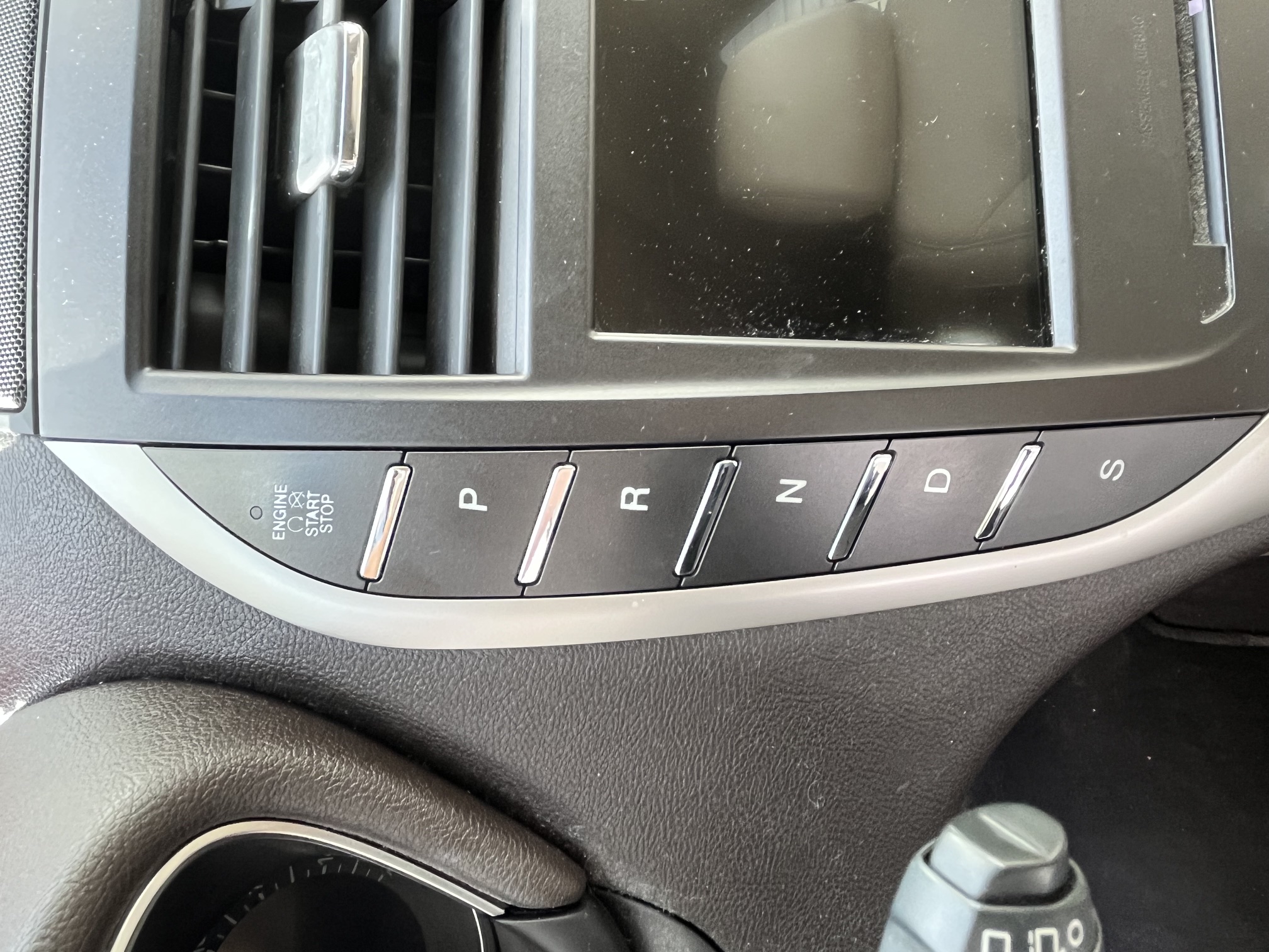 Used 2017 Lincoln MKC Select FWD image 25