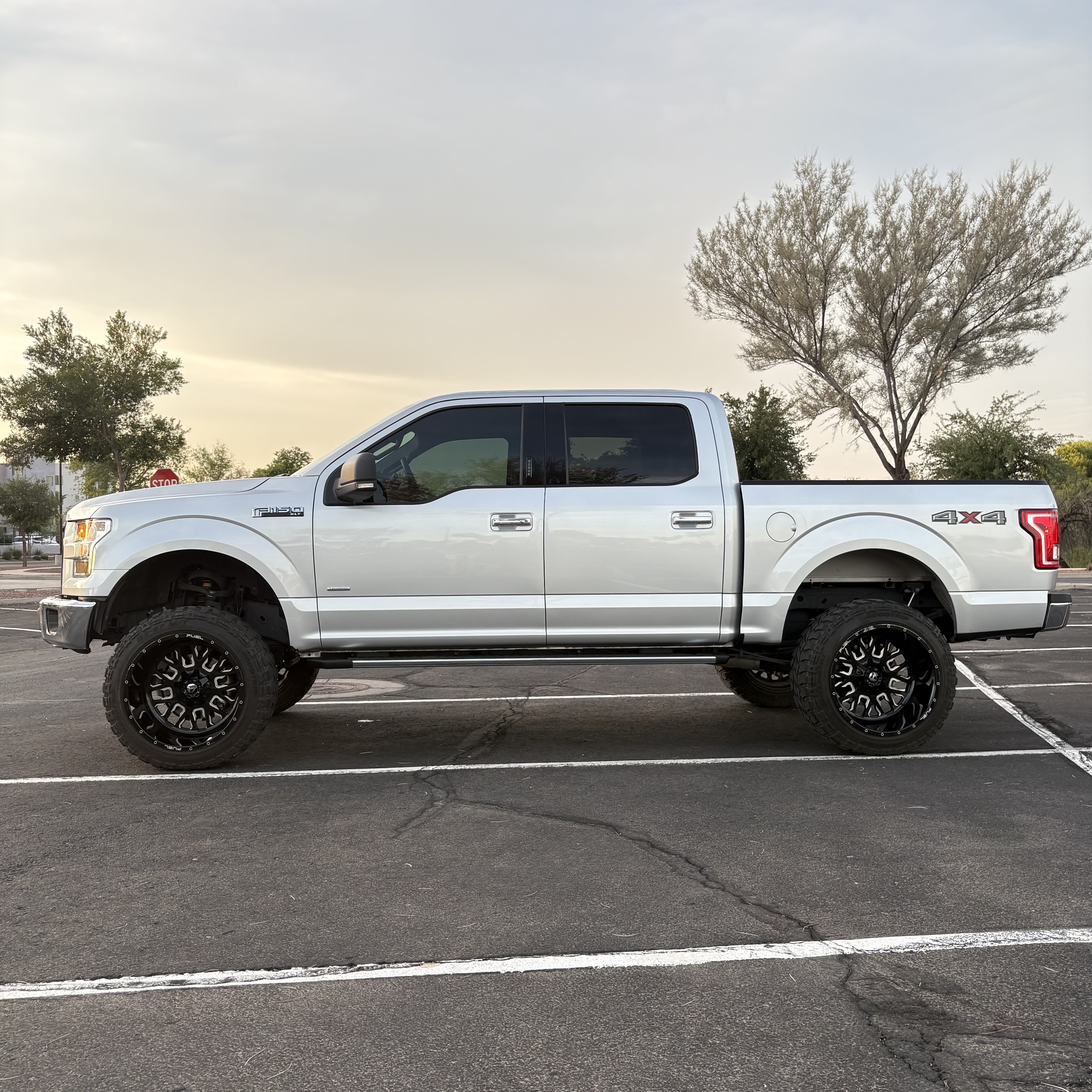 Used 2016 Ford F150 XLT w/ Equipment Group 302A Luxury AWD/4WD image 2