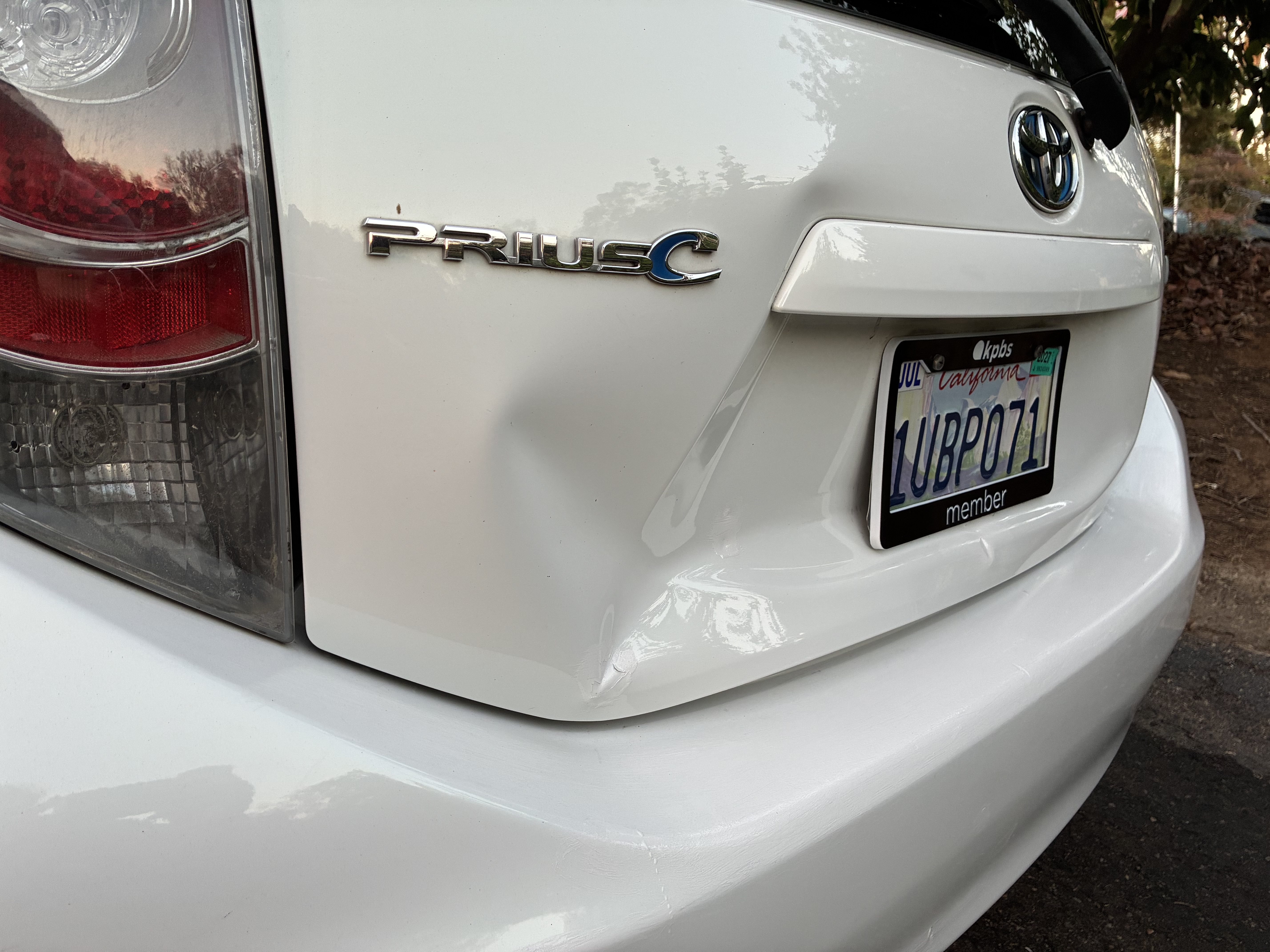 Used 2012 Toyota Prius C One FWD image 20