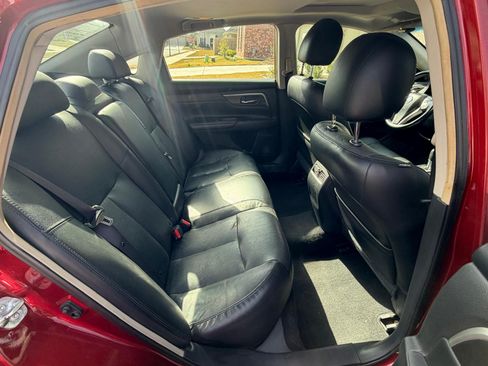 Used 2013 Nissan Altima 2.5 SL w/ 2.5 Moonroof Pkg image 2