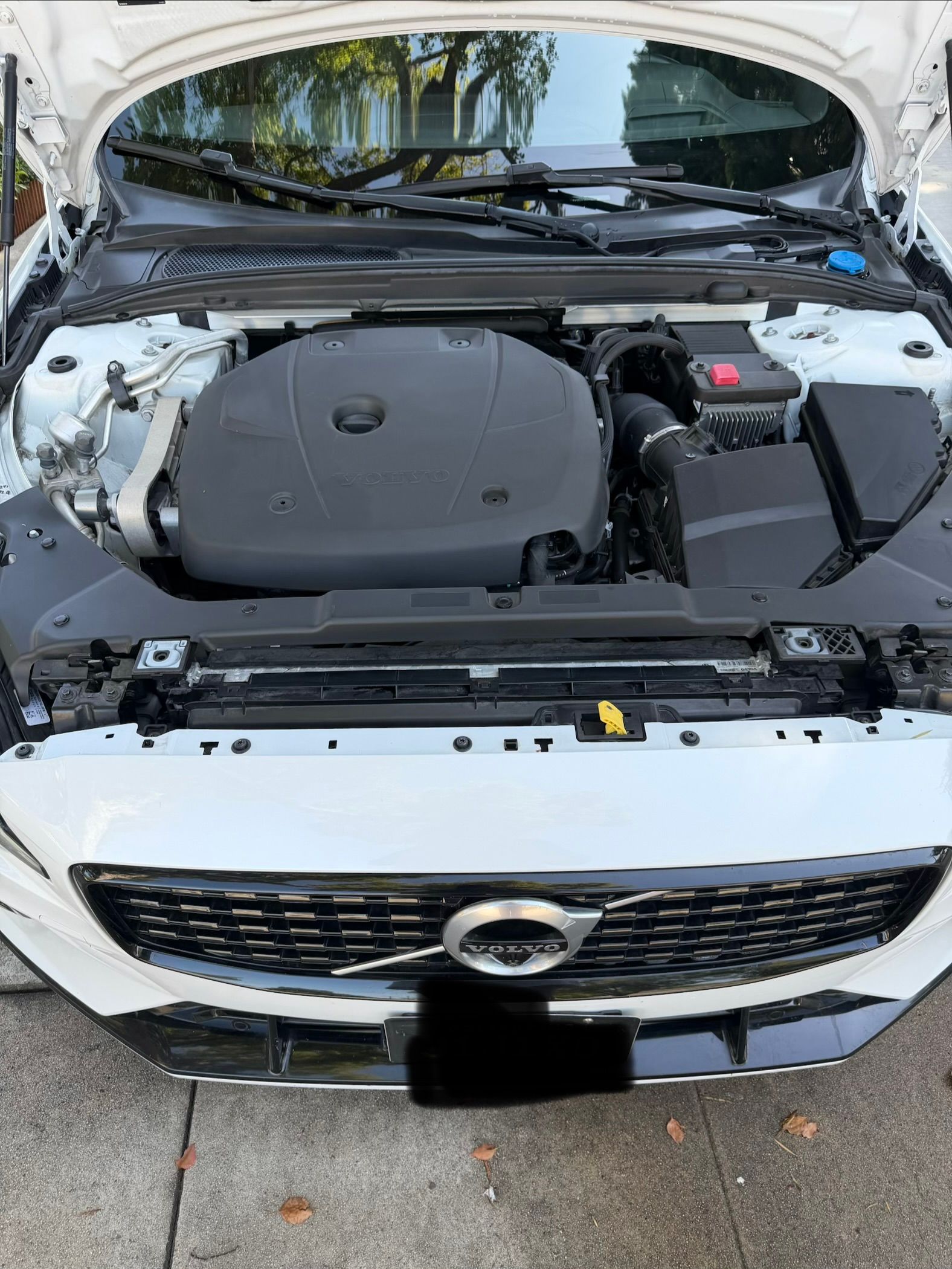Used 2021 Volvo V60 T6 R-Design w/ Advanced Package FWD image 16