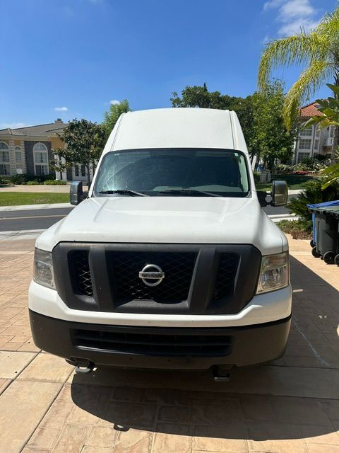Used 2014 Nissan NV 3500 S w/ Power Basic Package RWD image 2