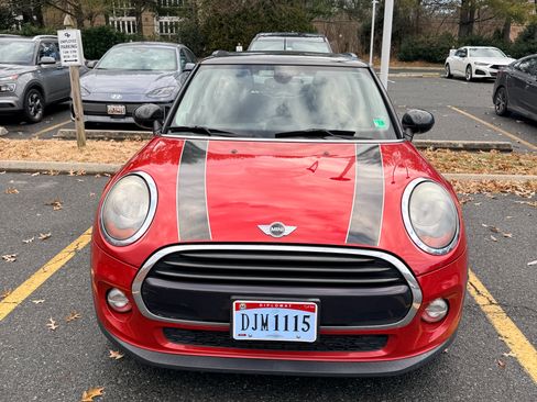 Used 2016 MINI Cooper 2-Door Hardtop image 1