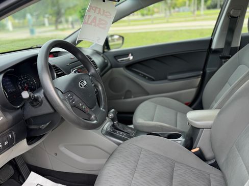 Used 2016 Kia Forte LX FWD image 17