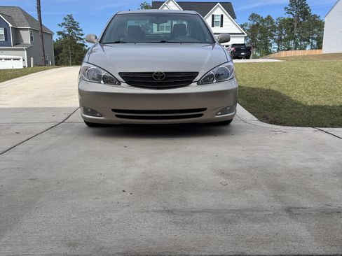Used 2003 Toyota Camry XLE FWD image 13