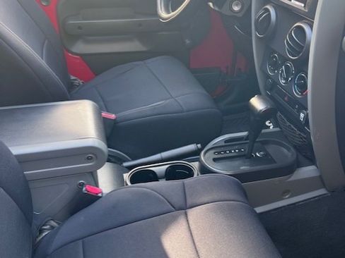 Used 2009 Jeep Wrangler X w/ Black Appearance Group image 10