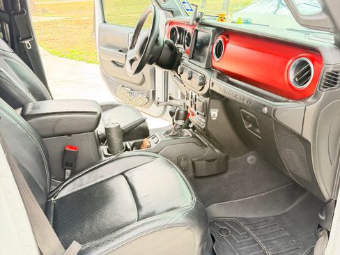 Used 2019 Jeep Wrangler Unlimited Rubicon image 8