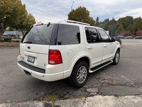 Used 2004 Ford Explorer Limited image 4