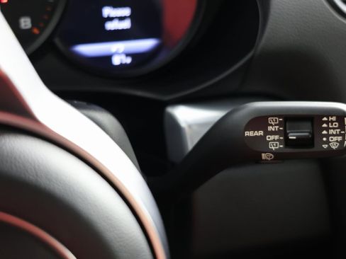 Used 2018 Porsche 718 Cayman image 19