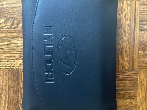 Used 2019 Hyundai Santa Fe Limited image 24