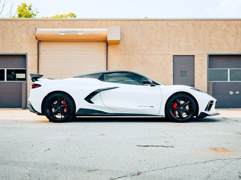 Used 2022 Chevrolet Corvette Stingray Premium Conv w/ Z51 Performance Package image 1