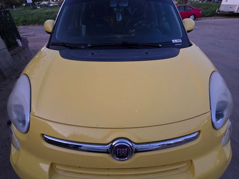 Used 2015 FIAT 500L Trekking image 2