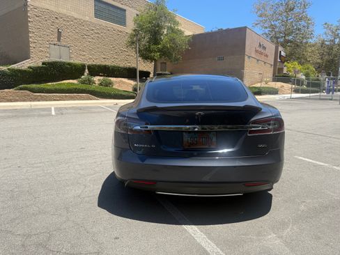 Used 2015 Tesla Model S 90D AWD/4WD image 4
