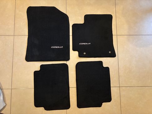 Used 2013 Toyota Corolla S w/ Premium Pkg image 25