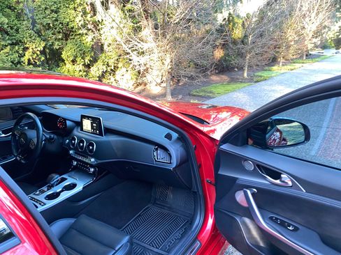 Used 2020 Kia Stinger GT2 w/ Paint Protection Package image 8