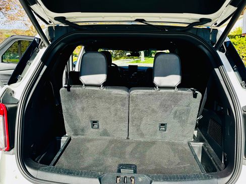 Used 2020 Ford Explorer ST w/ ST Street Pack image 13