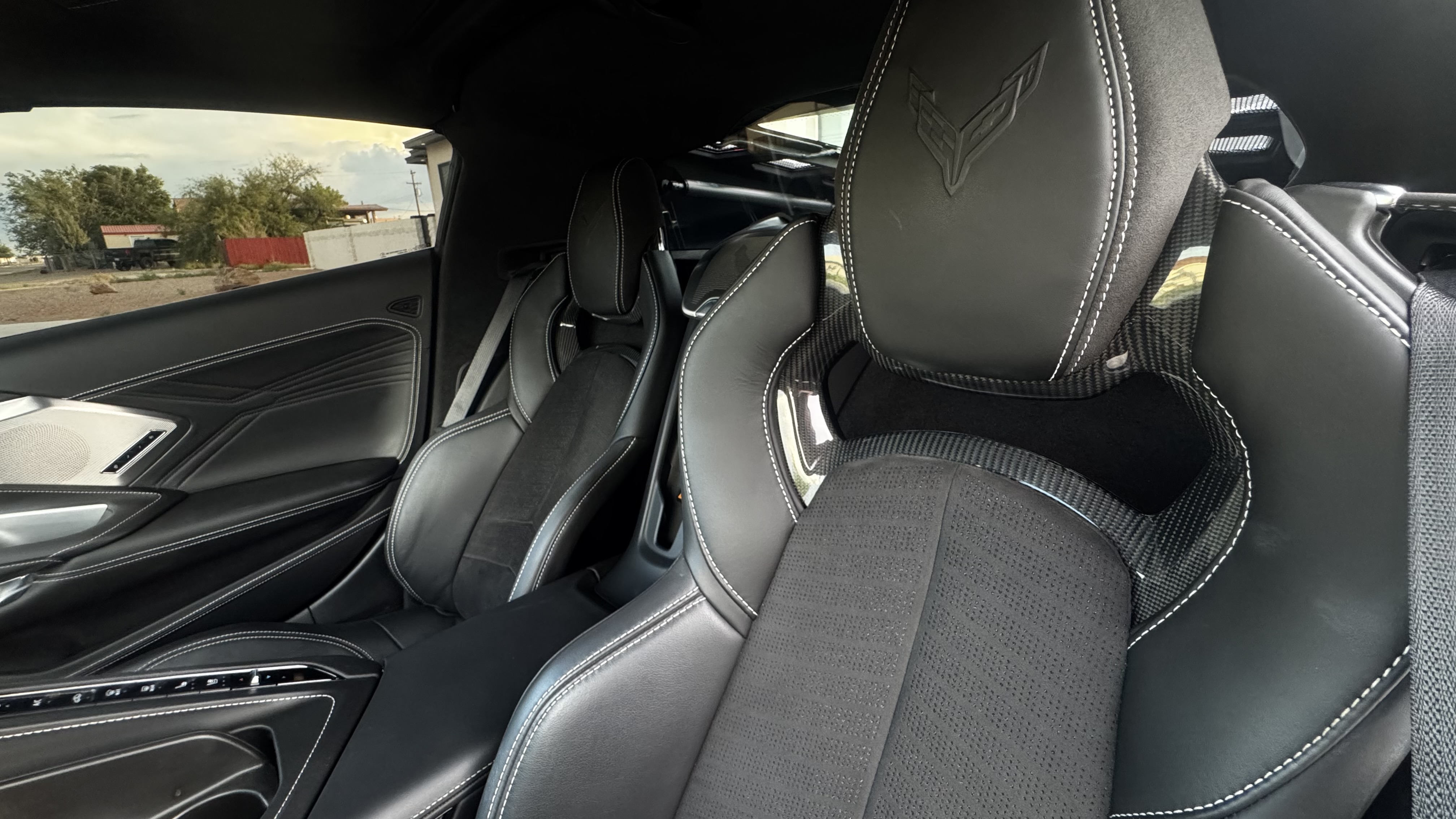 Used 2024 Chevrolet Corvette Z06 RWD image 9