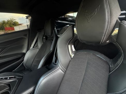 Used 2024 Chevrolet Corvette Z06 RWD image 20