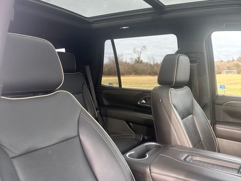 Used 2021 GMC Yukon SLT w/ SLT Luxury Plus Package image 11