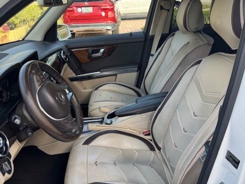 Used 2013 Mercedes-Benz GLK 350 2WD image 9