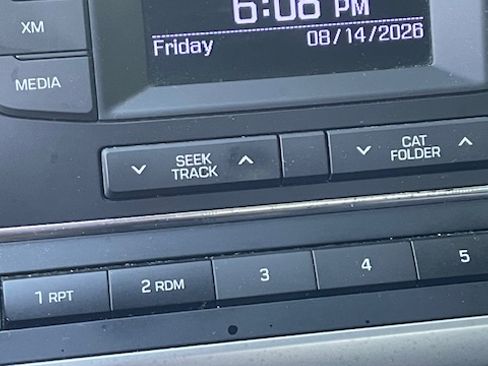 Used 2017 Hyundai Elantra SE FWD image 12