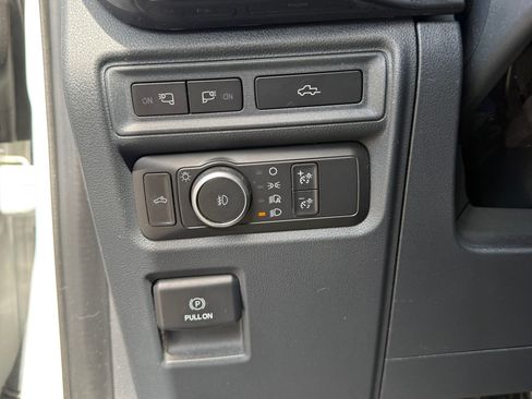 Used 2022 Ford F150 XLT w/ Equipment Group 302A High AWD/4WD image 15