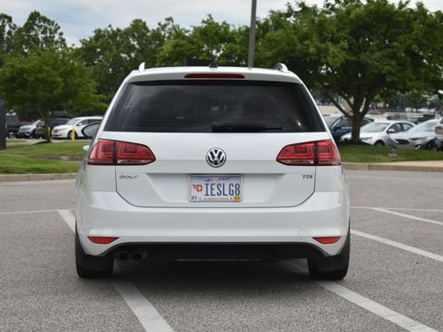 Used 2015 Volkswagen Golf TDI SEL w/ Lighting Package (SEL) FWD image 21