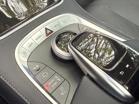 Used 2017 Mercedes-Benz S 550e image 29