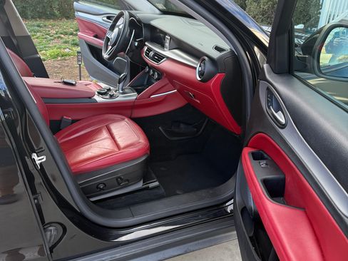 Used 2018 Alfa Romeo Stelvio Sport w/ Quick Order Package 22J Sport image 14