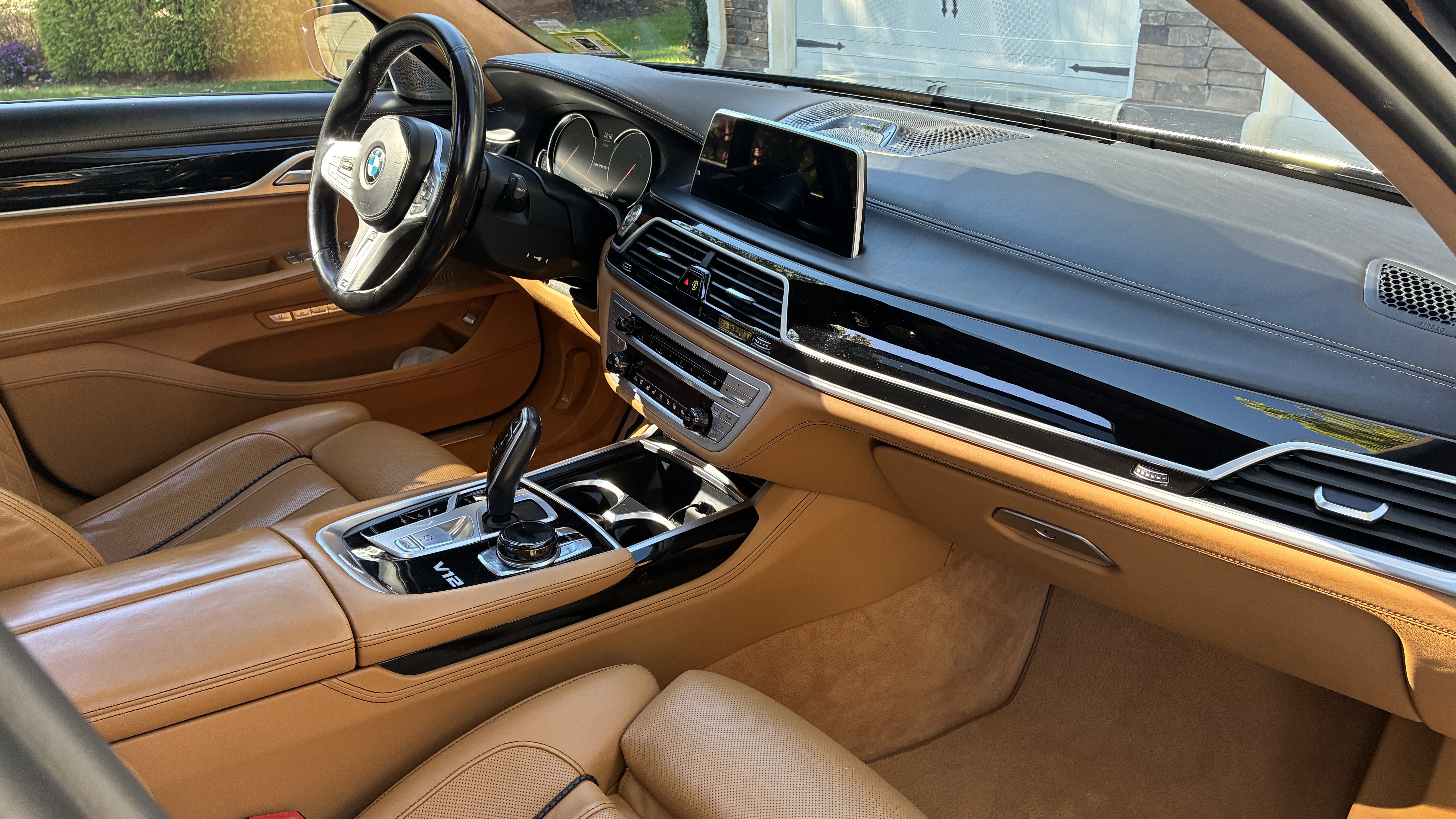 Used 2017 BMW M760i xDrive AWD/4WD image 17