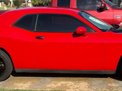 Used 2015 Dodge Challenger SXT w/ Super Sport Group (SS/T) RWD image 2